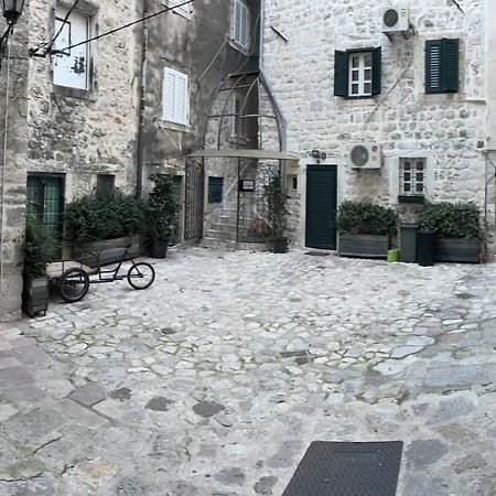 Puerta Apartments Kotor Buitenkant foto