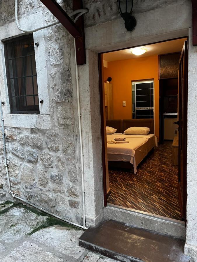 Puerta Apartments Kotor Buitenkant foto